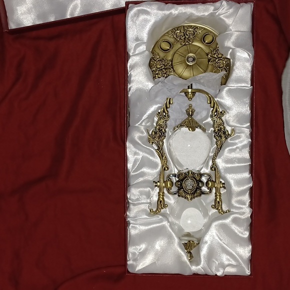 Vintage Jayiaine 30 minute sand clock/hour glass. Brand new in box. - Picture 2 of 2